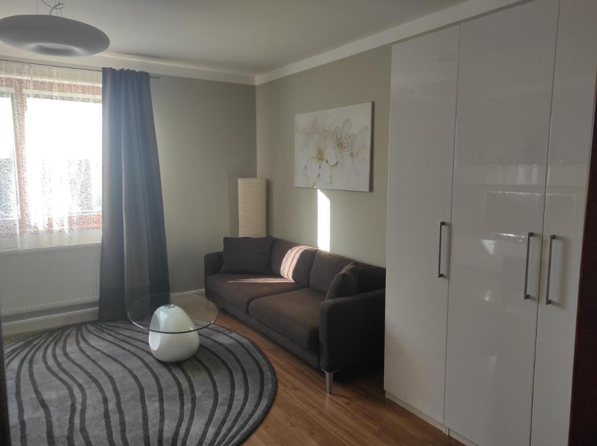 Domo Apartment Středokluky Dış mekan fotoğraf